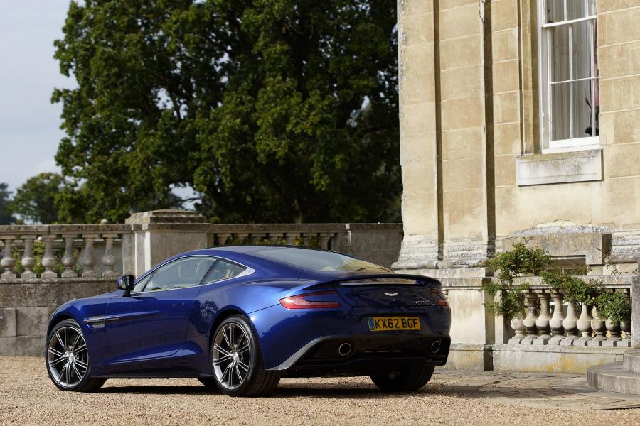  Aston Martin Vanquish 2012 года  (UK) (фото 32 из 170)